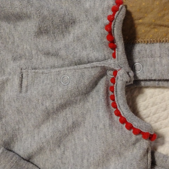 Christmas Outfit - Picture 7 of 7